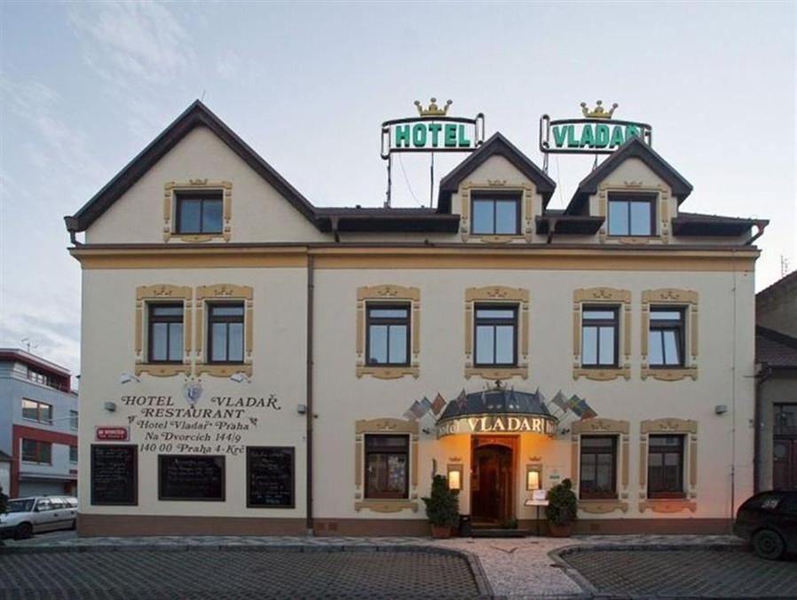 River Star Hotel Praga Esterno foto