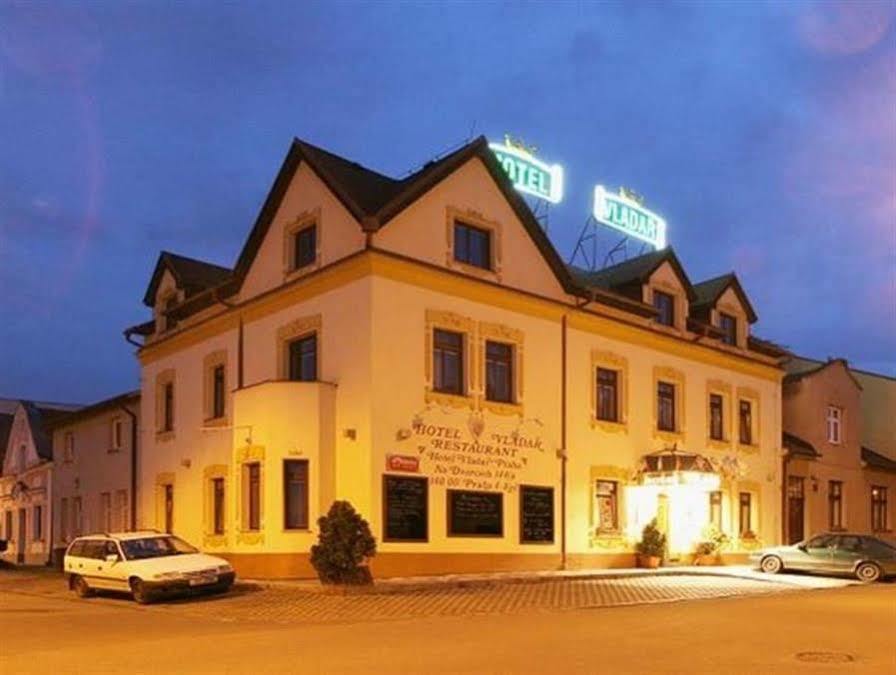 River Star Hotel Praga Esterno foto