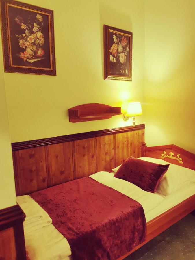 River Star Hotel Praga Esterno foto